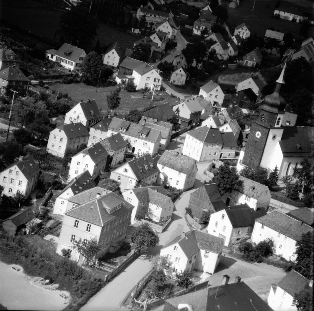 Luftaufnahme der Gemeinde Leupoldsgrün aus dem Jahr 1962