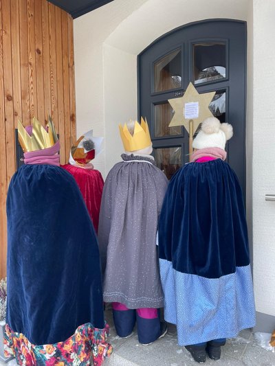 Sternsinger gehen von Tür zu Tür!